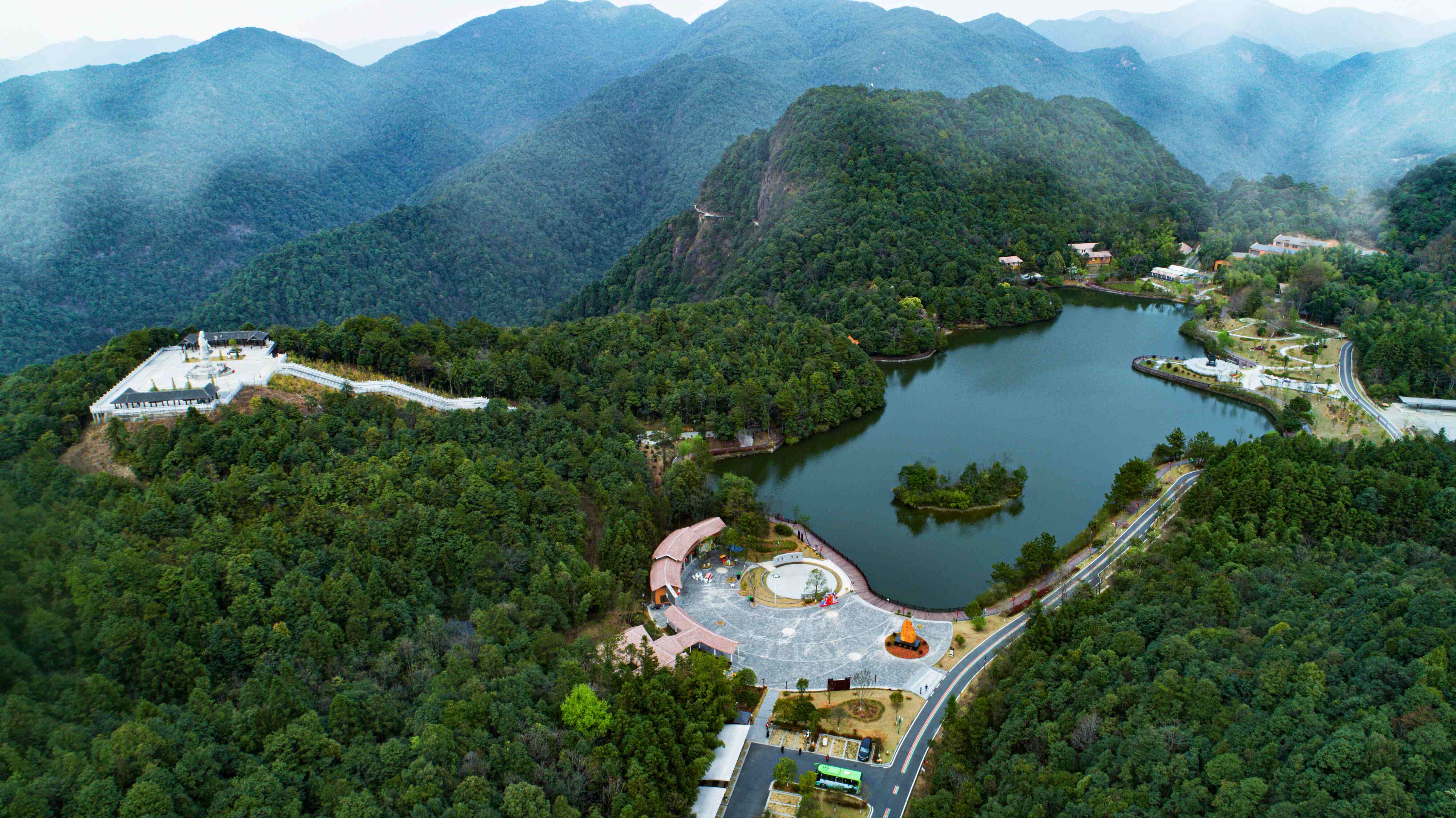 三百山風(fēng)景區(qū)創(chuàng)5A級(jí)旅游景區(qū)園林景觀類(lèi)設(shè)計(jì)項(xiàng)目工程